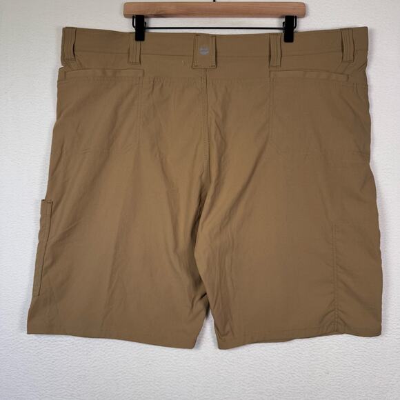 Wrangler Mens Performance Utility Flex Waist Shorts Comfort Outdoor size 46 Tan - Picture 2 of 11